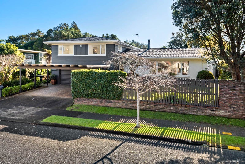 36 Walpole Avenue, Hillpark, Auckland - Carousel 1