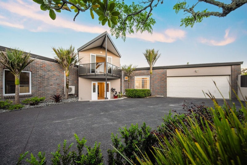 46 Cherub Place, West Harbour, Auckland - Carousel 1