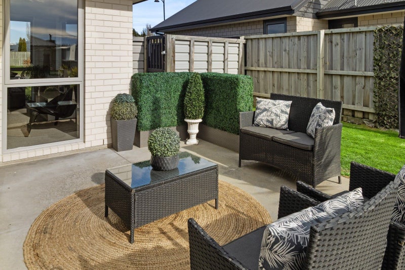 16 Whiteoak Grove, Tinwald, Ashburton - Carousel 20