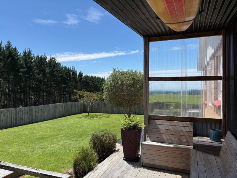 1606 South Road, Tataraimaka, New Plymouth - Carousel 38