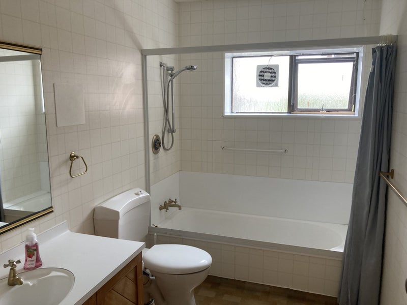 2/166 Moxham Avenue, Hataitai, Wellington - Carousel 2