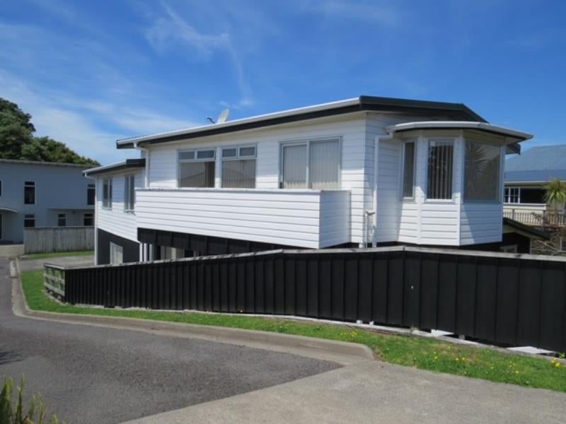 11 Belt Road, Moturoa, New Plymouth - Carousel 1