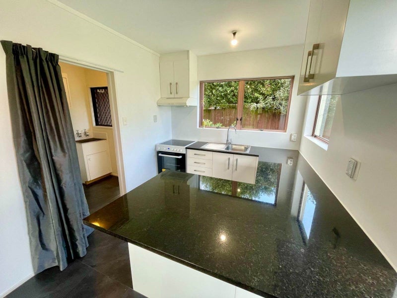 7/105 St Lukes Road, Mount Albert, Auckland - Carousel 2