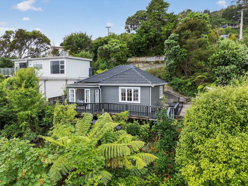 33 Woodvale Grove, Fairfield, Lower Hutt - Carousel 2