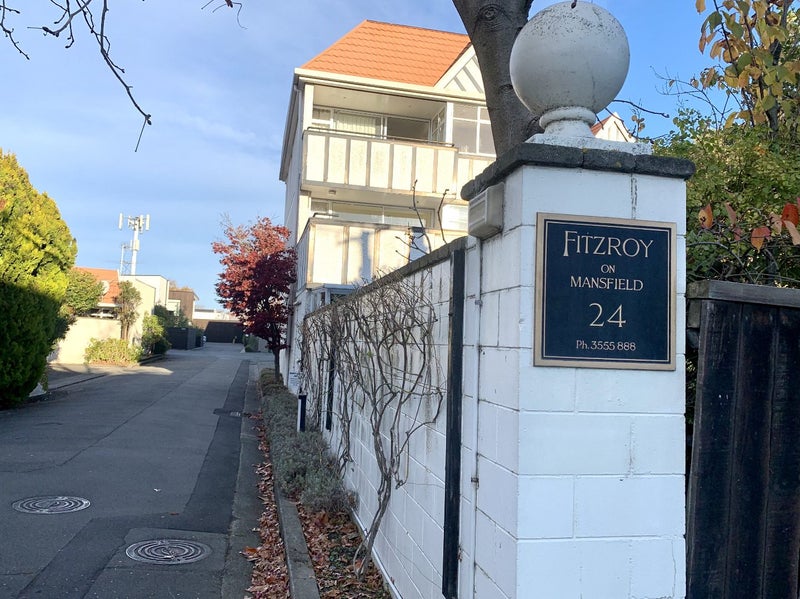 4/24 Mansfield Avenue, St Albans, Christchurch - Carousel 2