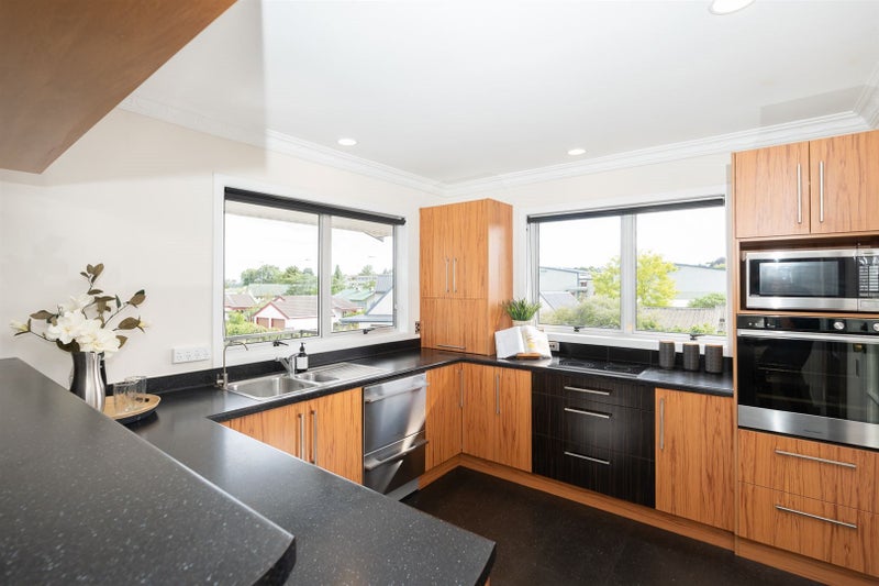 10 Leyton Place, Nawton, Hamilton - Carousel 2