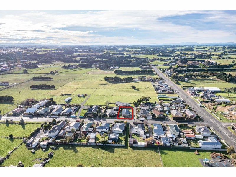 50 Severn Street, Clifton, Invercargill - Carousel 26