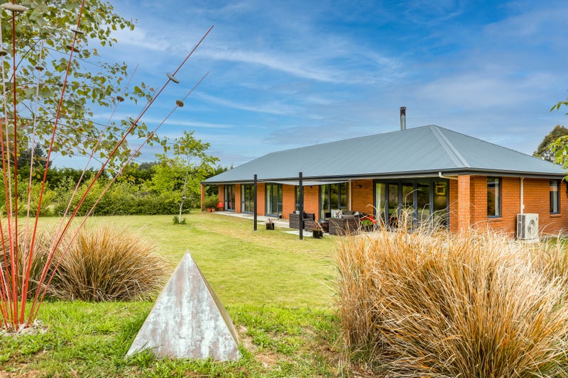 68 Roscrea Place, Kaiapoi - Carousel 1