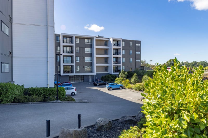 110/1 Kimiora Street, Three Kings, Auckland - Carousel 1