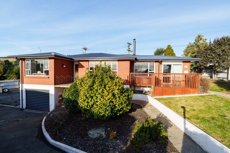 1 Kinmont Crescent, Kinmont Park, Mosgiel - Carousel 21