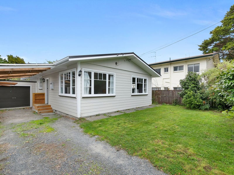 2 Kellow Street, Wallaceville, Upper Hutt - Carousel 1