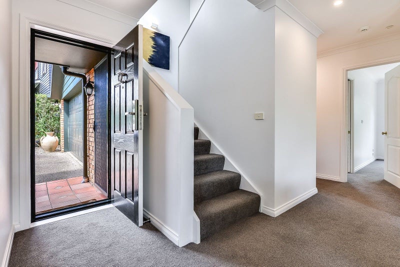 23 Whyte Street, Hamilton East, Hamilton - Carousel 2