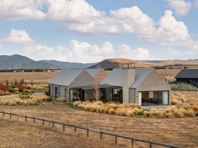 10 Musterers Way, Ben Ohau, Twizel - Carousel 1