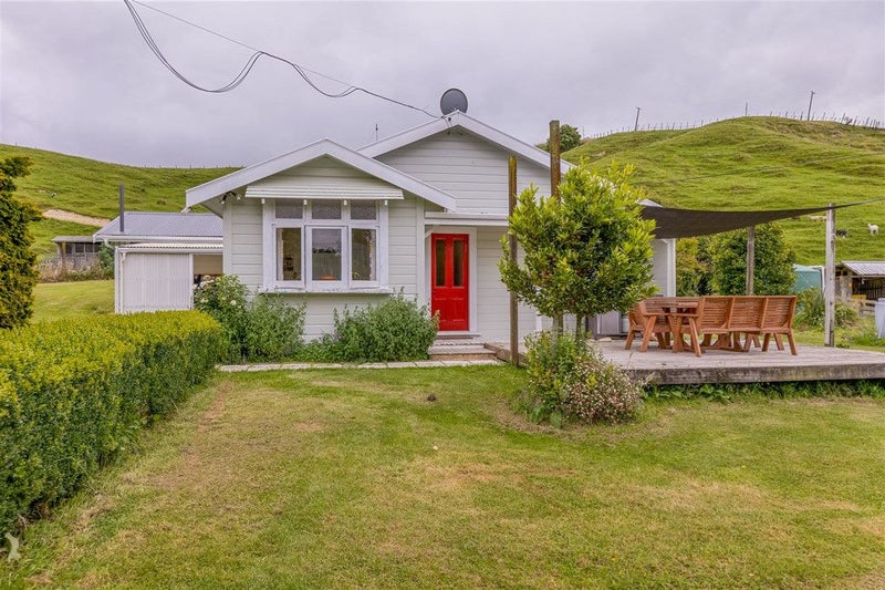 423 North Road, Masterton - Carousel 2