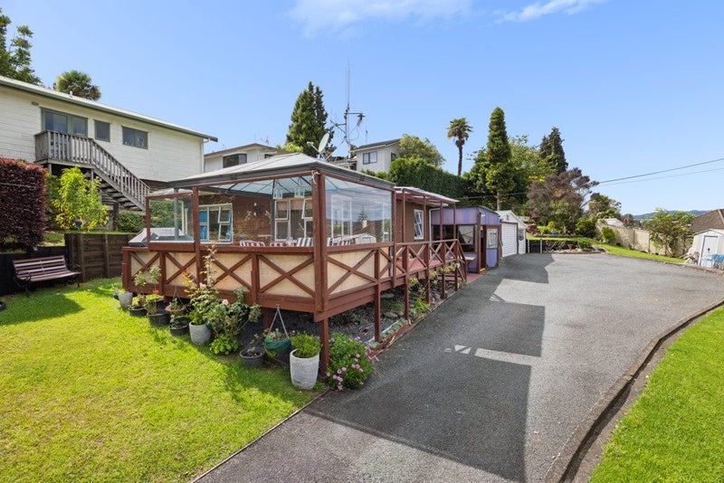 24 Courtney Road, Gate Pa, Tauranga - Carousel 1