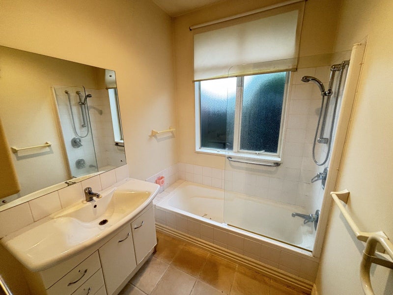 6 Cherrytree Lane, Spreydon, Christchurch - Carousel 7