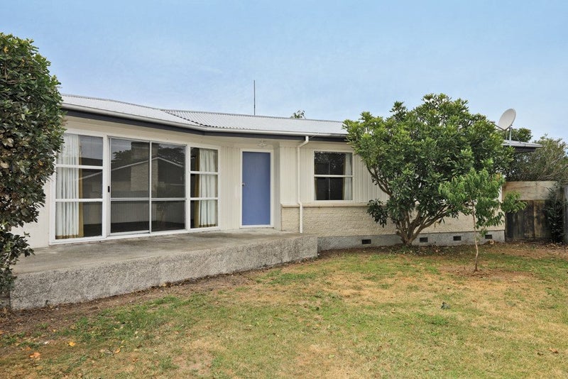 6 Stonehaven Street, Flaxmere, Hastings - Carousel 1