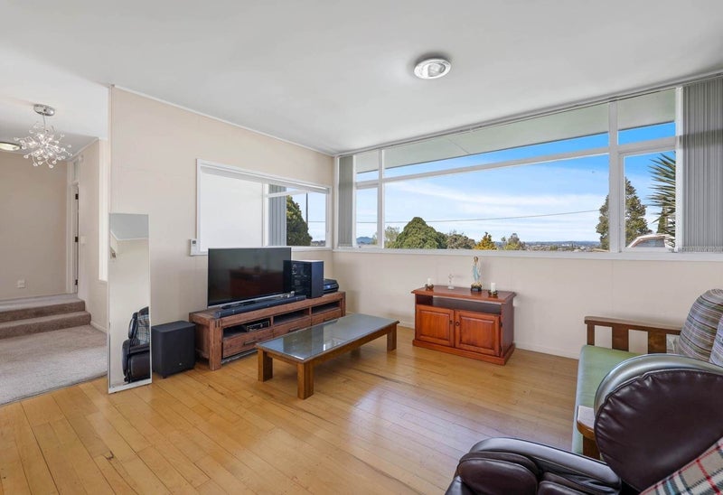 118 Sunset Road, Unsworth Heights, Auckland - Carousel 2