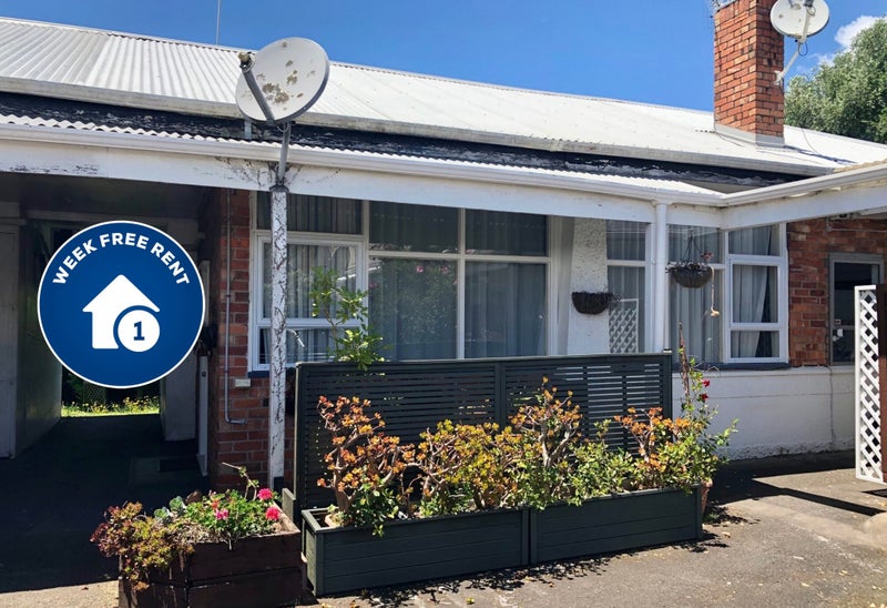 7/9 August Place, Greenlane, Auckland - Carousel 1