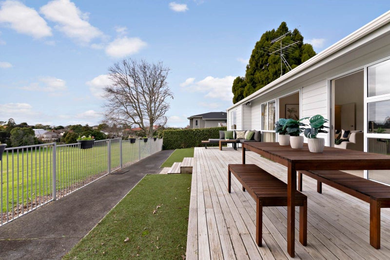 136A Riddell Road, Glendowie, Auckland - Carousel 2