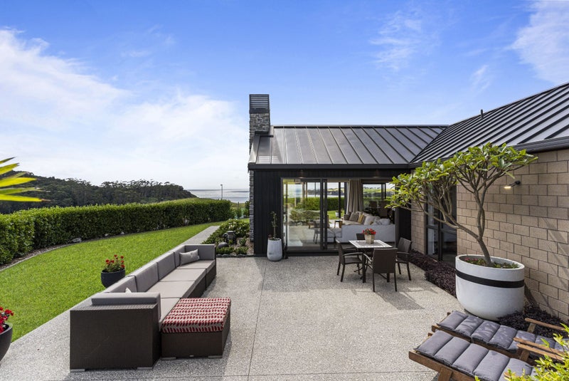 5 Hurihuri Road, Okura Bush, Silverdale - Carousel 1