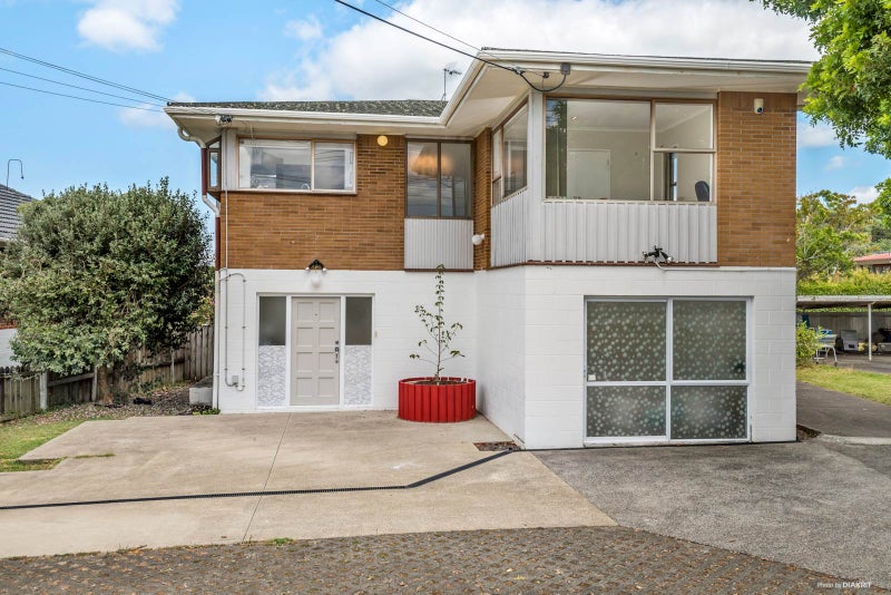 1/30 Raleigh Road, Northcote, Auckland - Carousel 2