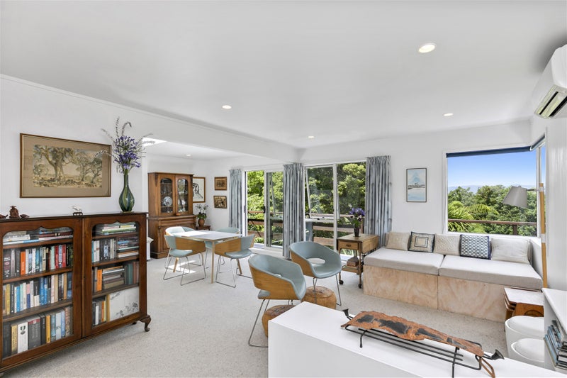 4/27 Box Hill, Khandallah, Wellington - Carousel 1