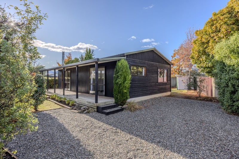 37 Totara Terrace, Wanaka - Carousel 1