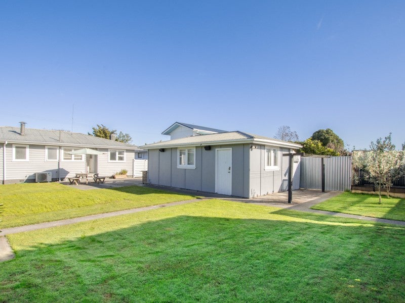 13 Trinity Crescent, Pirimai, Napier - Carousel 26
