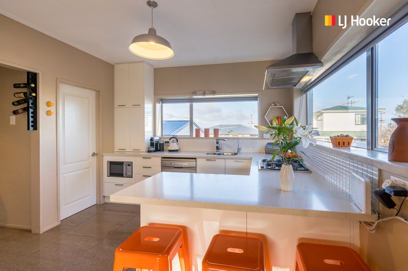 37 Mckerrow Street, Shiel Hill, Dunedin - Carousel 2