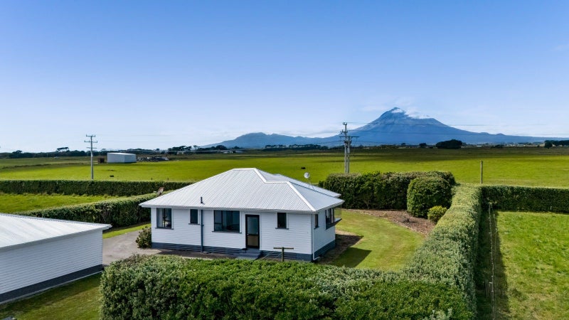 4923 South Road, Opunake, Opunake - Carousel 1