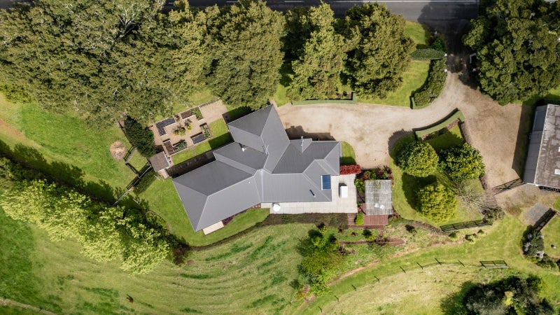 447 Parklands Road, Rotoorangi - Carousel 27