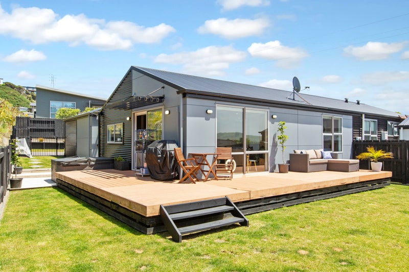 145 Navigation Drive, Whitby, Porirua - Carousel 1