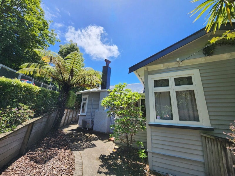 76 Glenmore Street, Northland, Wellington - Carousel 12