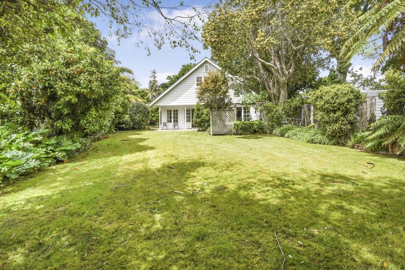 29 Pollock Drive, Chartwell, Hamilton - Carousel 1