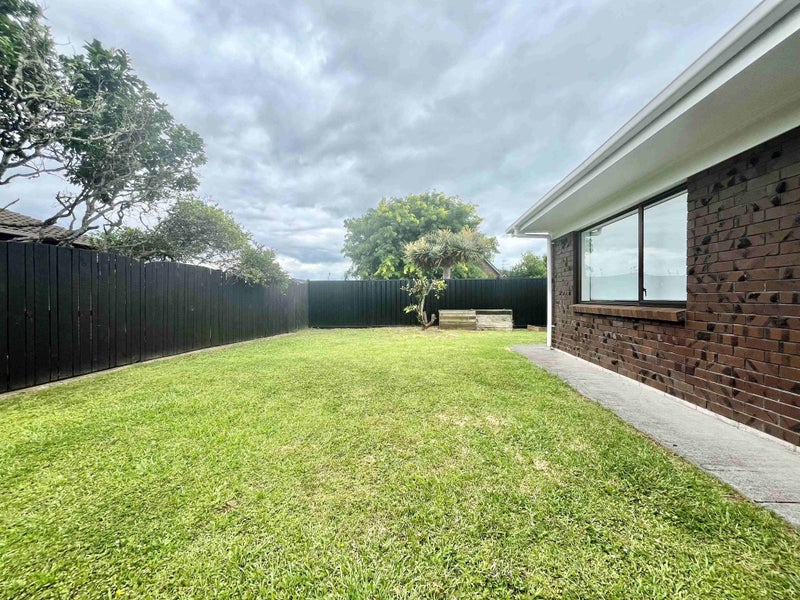 160 Sturges Road, Henderson, Auckland - Carousel 2