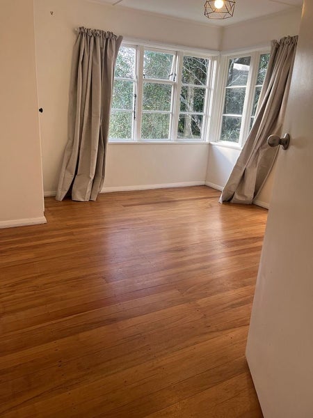 28 Warwick Street, Wilton, Wellington - Carousel 1