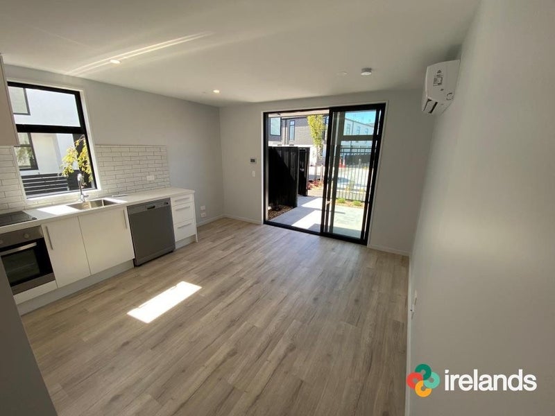 1/16 New Brighton Road, Shirley, Christchurch - Carousel 6