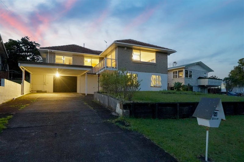 14 Jonathan Place, Sunnynook, Auckland - Carousel 2