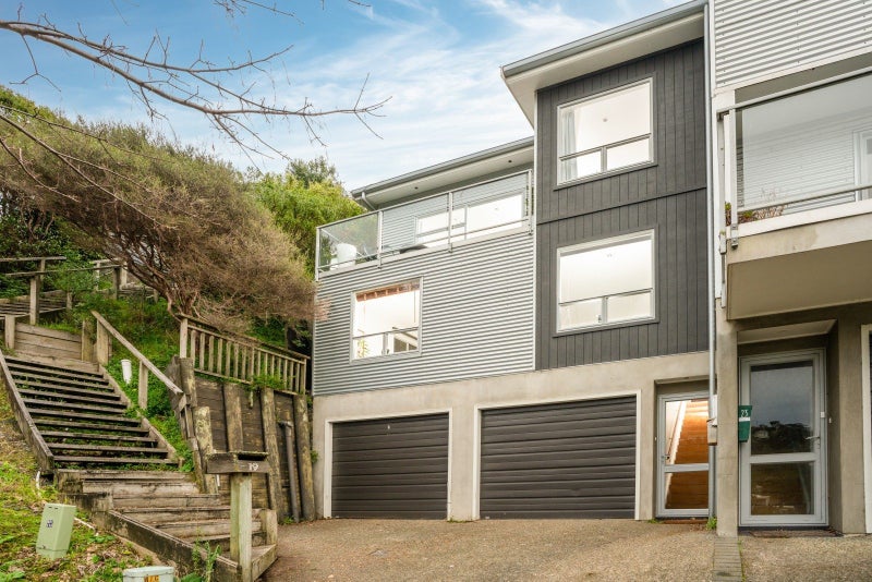 21 Kopiko Way, Brooklyn, Wellington - Carousel 1