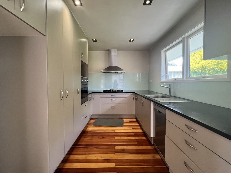 10 Gregory Place, Mount Roskill, Auckland - Carousel 2