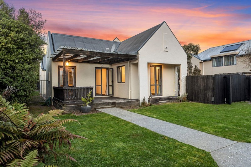3 Monterey Place, Parklands, Christchurch - Carousel 1