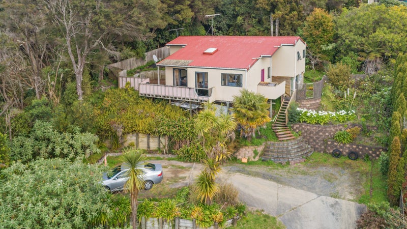 40 Finn Place, Totara Vale, Auckland - Carousel 1