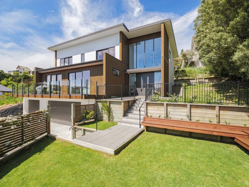 3 Lauriston Street, Andersons Bay, Dunedin - Carousel 1