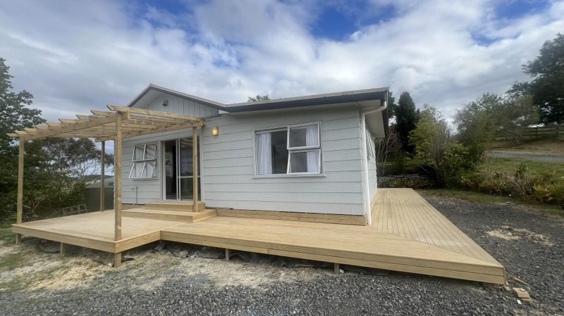 1971 East Coast Road, Stillwater, Silverdale - Carousel 1