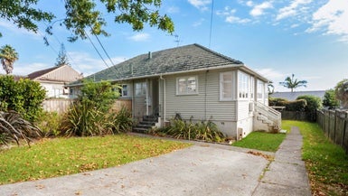 33 Rimu Street, New Lynn, Auckland - Carousel 1