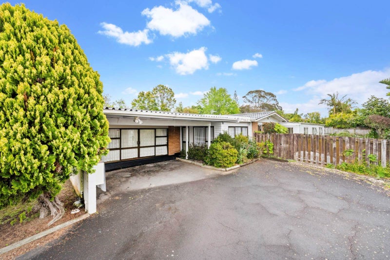 120 Glenmore Road, Sunnyhills, Auckland - Carousel 1