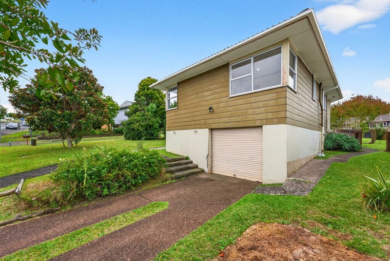 108 Sycamore Drive, Sunnynook, Auckland - Carousel 1