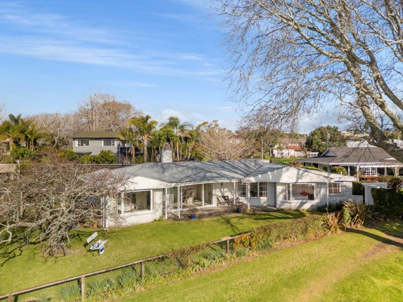 16 Walnut Grove, Omokoroa - Carousel 1