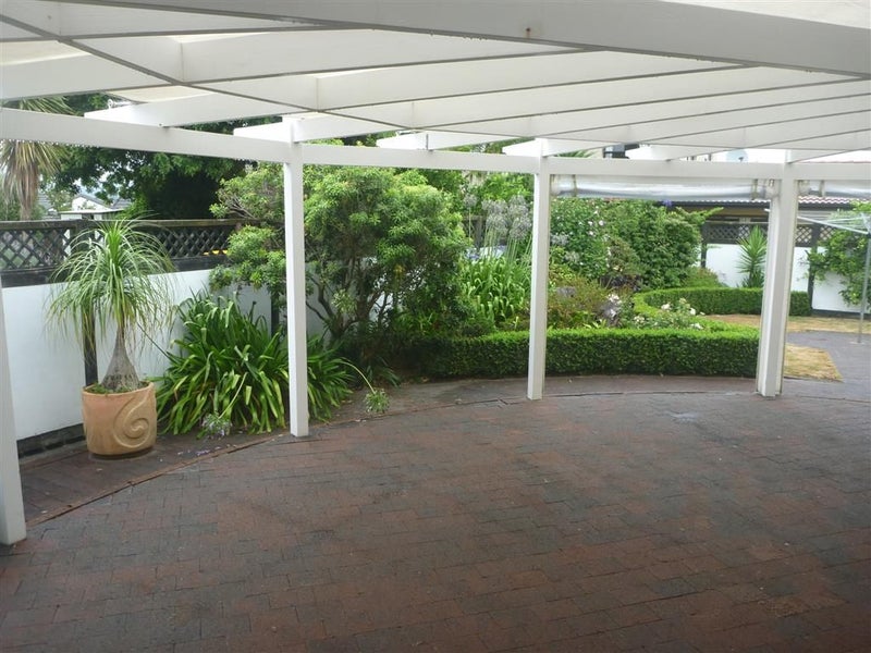 153 Walter Strevens Drive, Conifer Grove, Takanini - Carousel 9
